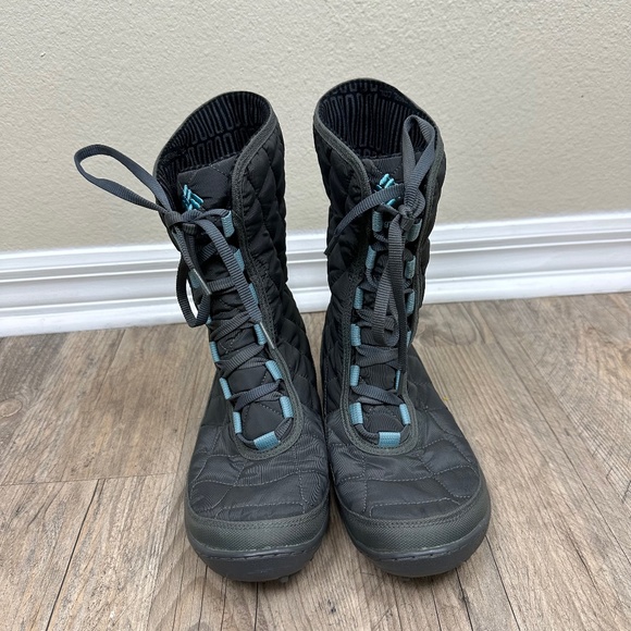 Columbia Shoes - Columbia Womens 9 Winter Boots Quilted Gray Omni-Tech Waterproof Snow
